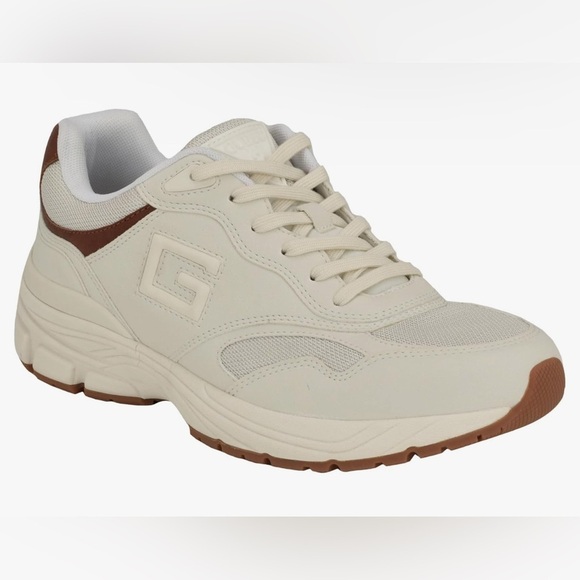 NWOT. GUESS Men's Palak Sneaker - Picture 1 of 9